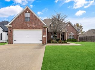 6603 W Braebourne Dr, Rogers, AR 72758