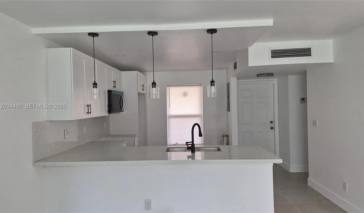 Bermuda Club Two Condo — Photo 3