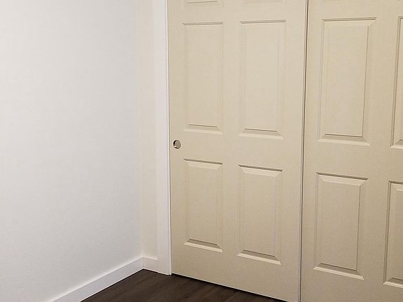 3rd image of 2609 W Stewart #B