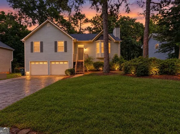 2562 Kennesaw Springs Ct NW, Kennesaw, GA 30144