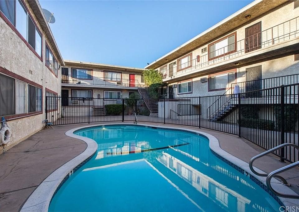 1st image of 8800 Cedros Ave #752
