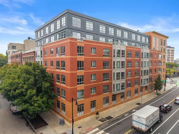 17 Otis St #D105, Cambridge, MA 02141