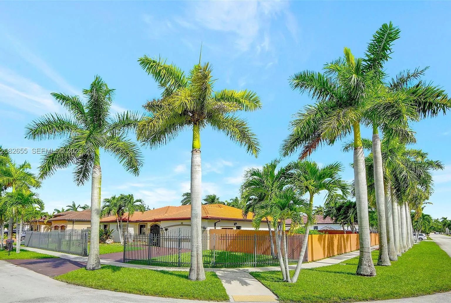 Sea Pines Estates — Photo 3