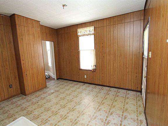 5th image of 612 McKinney Ave