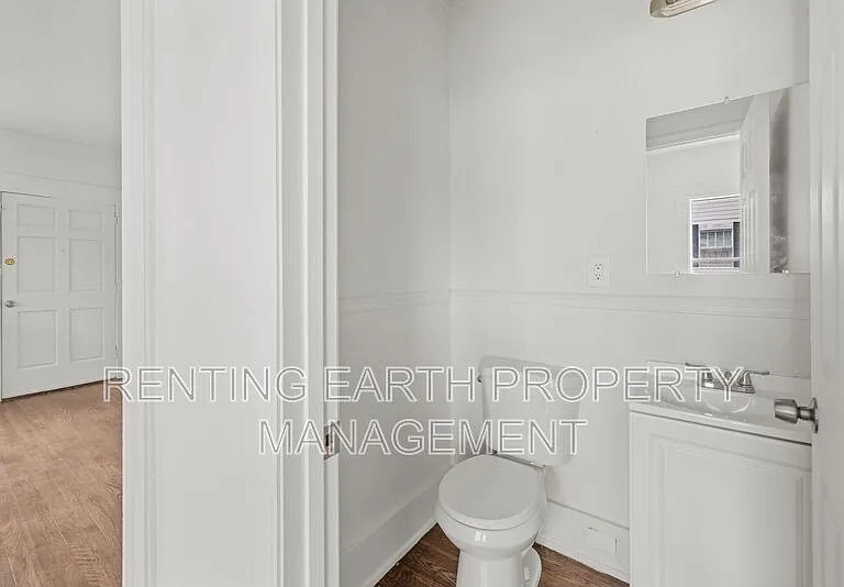 4813 Court S — Photo 14