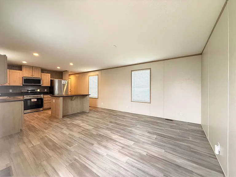 29800 Guilford Cir #176 — Photo 5