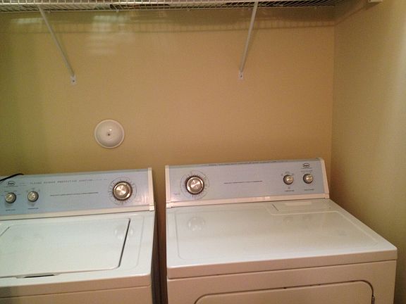2nd image of 401 Finsbury St APT 201