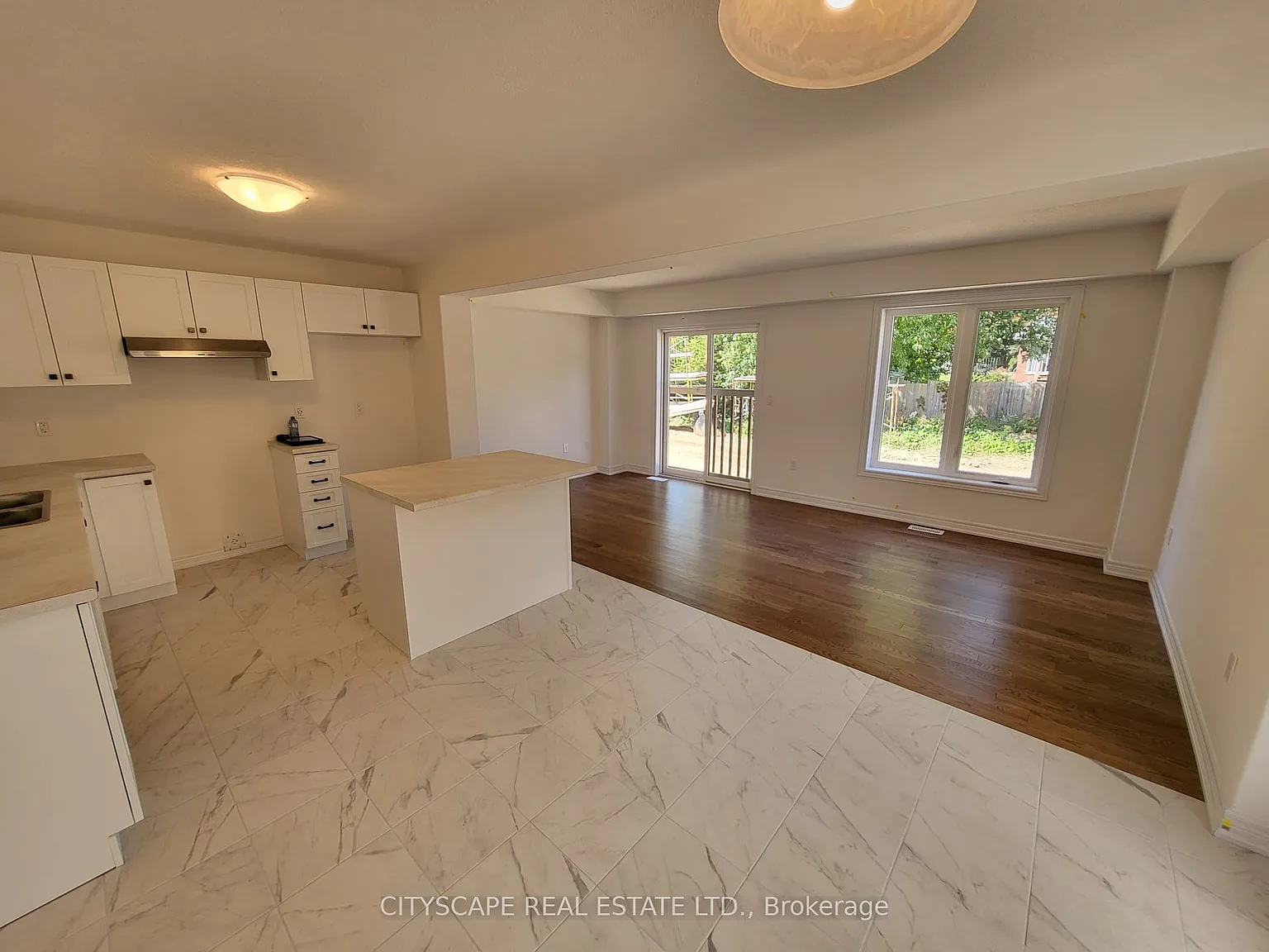 3 bed, $2,399 — Photo 2