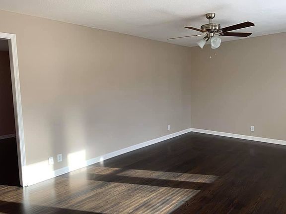 2nd image of 5041 Collinwood Dr