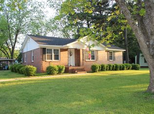 11 Woodlawn Ave, Hampton, GA 30228