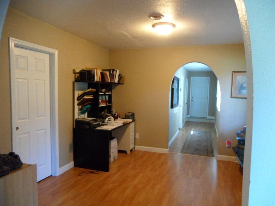 1st image of 7867 Dracena Dr