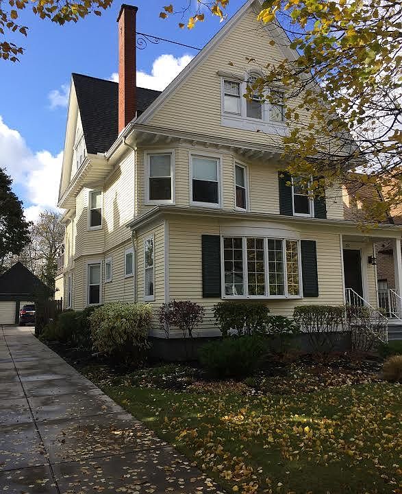 1st image of 36 Linden Ave