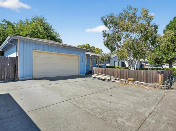 865 Camelia Drive, Dixon, CA 95620