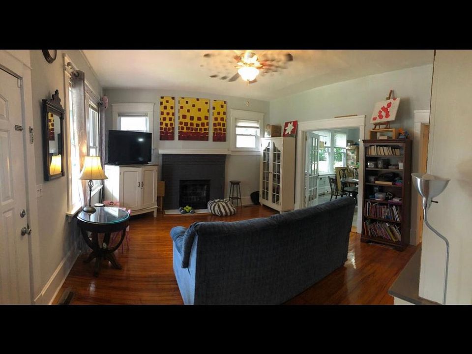 1st image of 1111 W 3rd St