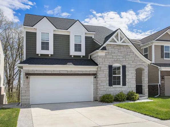 2837 Dillon Dr, Ann Arbor, MI 48105