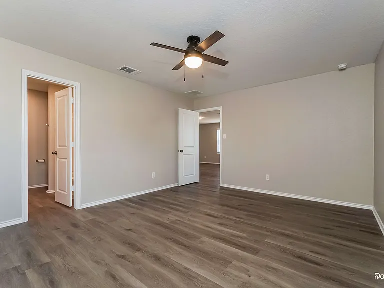 5355 Fair Moon Dr — Photo 6