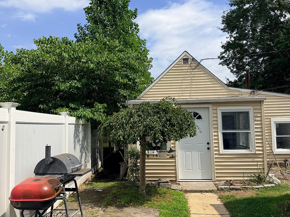 1st image of 491 S Pine Ave #B