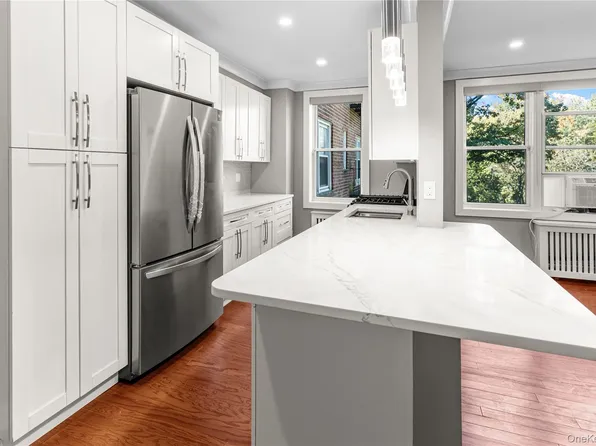1133 Midland Avenue #2C, Bronxville, NY 10708