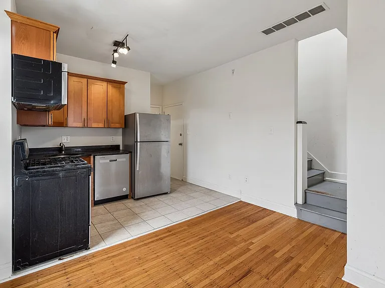 4653 Hazel Ave — Photo 16