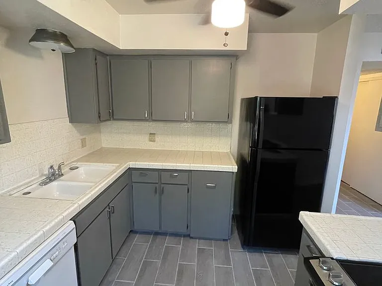 2490 W Yowell Ct #61 — Photo 6