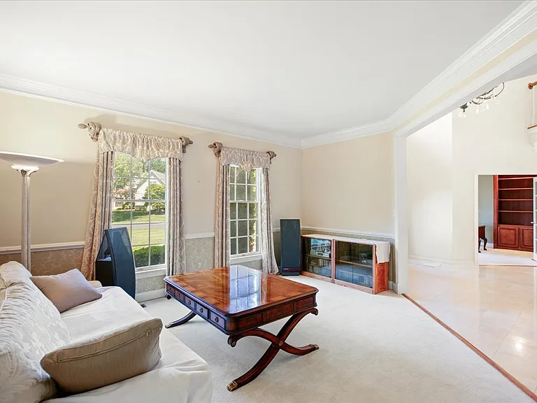 10243 Brittenford Dr — Photo 12