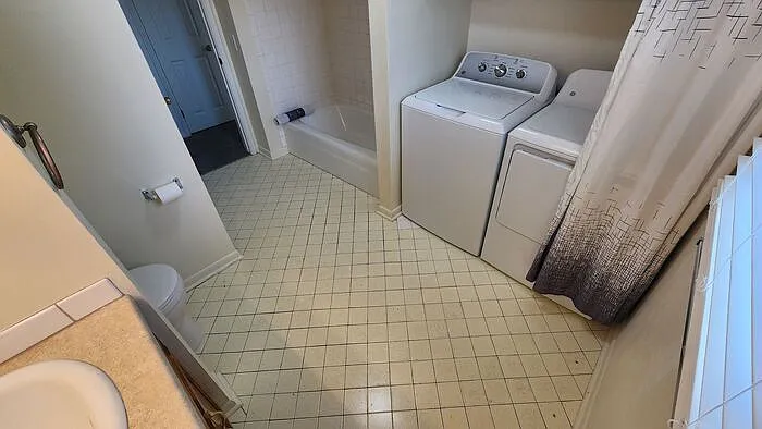 4810 Orchard Ave — Photo 11