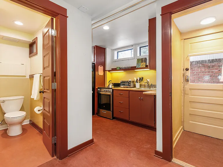 1863 S Sherman St #BASEMENT — Photo 8