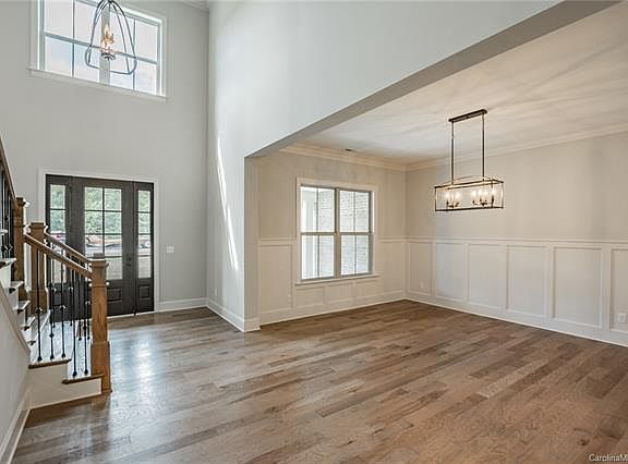 4th image of 145 Highclere Dr #12