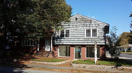 1st image of 322 Groveland St