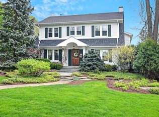 427 N Vine St, Hinsdale, IL 60521