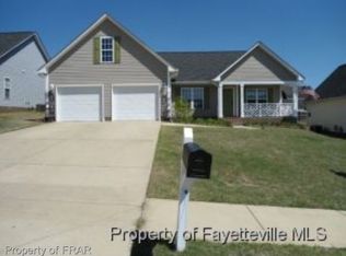 2701 Gressitt Point Ln, Fayetteville, NC 28306