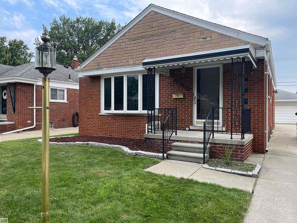 1st image of 22639 Alger St
