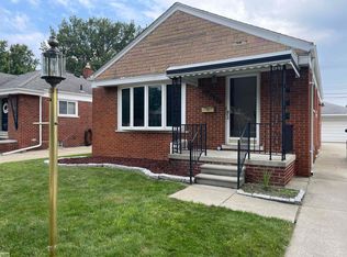 22639 Alger St, Saint Clair Shores, MI