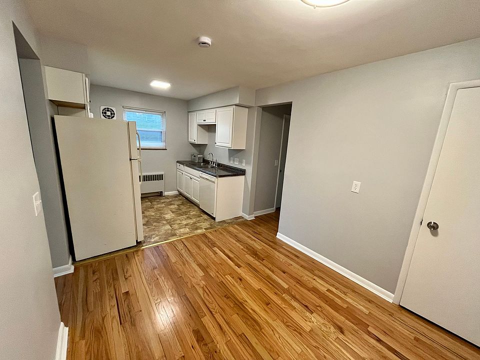 1st image of 2739 Lafeuille Ave
