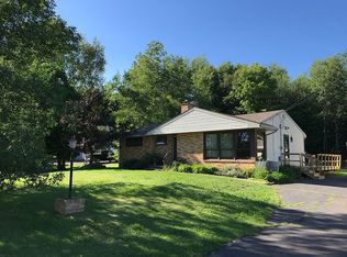 5227 Maple Grove Rd, Hermantown, MN 55811