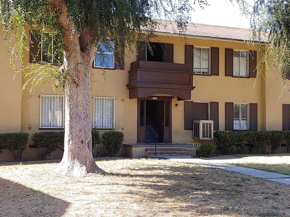 1st image of 1398 N Sierra Way