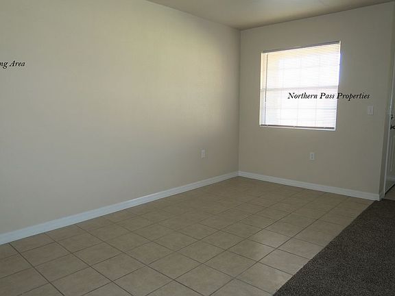 5th image of 2413 Tremont Ave