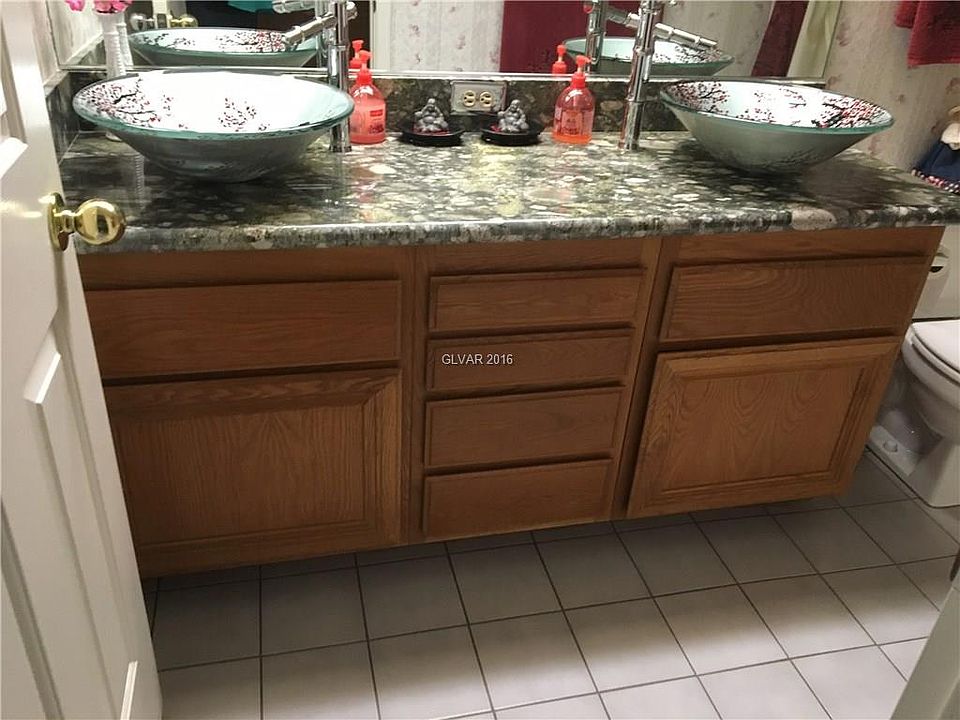1st image of 8404 Honeywood Cir