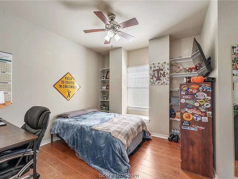 114 Lynn Dr — Photo 16