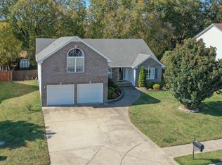 724 W Accipiter Cir, Clarksville, TN