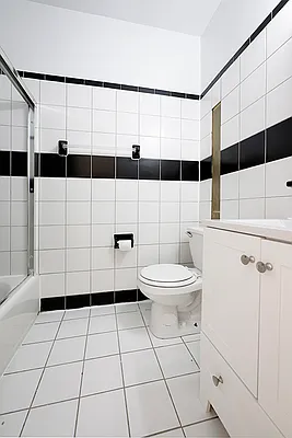 Rented by Buchbinder & Warren | media 25