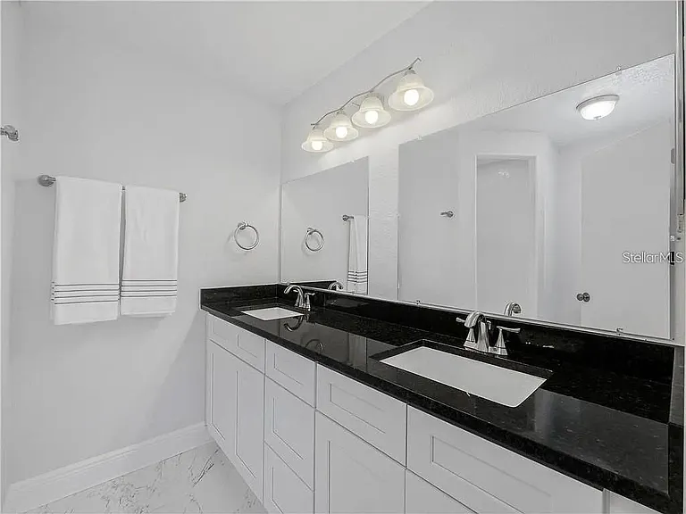 1463 E Brookshire Ct — Photo 17