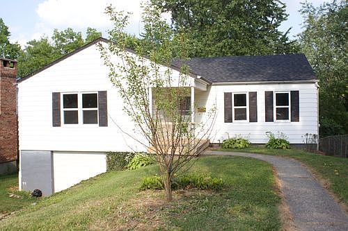 1st image of 3646 Lakewood Dr