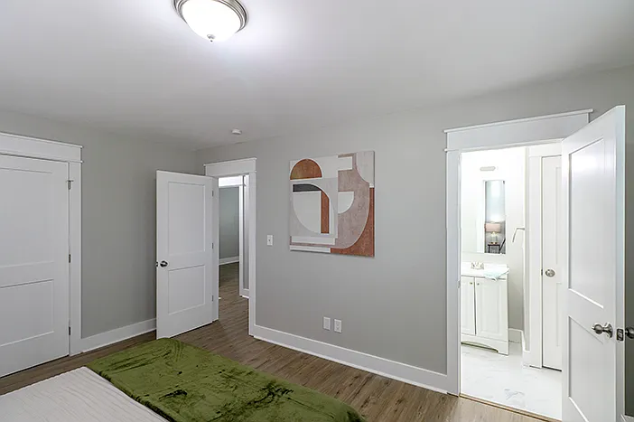 400 Maple Ct — Photo 3