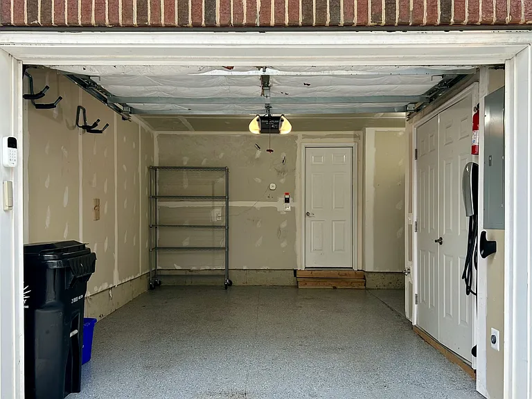 9607 Stockwell Ln #1 — Photo 17