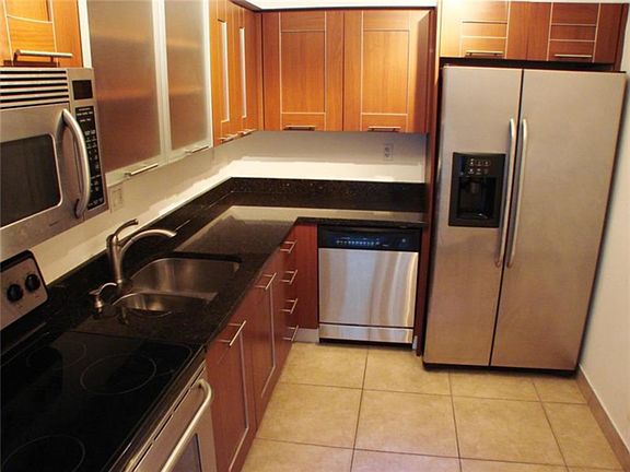 4th image of 3300 NE 192nd St APT 1411