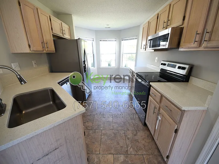 102 Pelican Cv — Photo 9