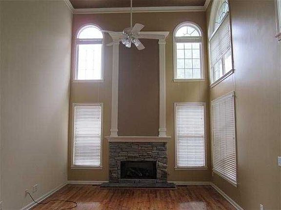 5th image of 9250 Tuckerbrook Ln