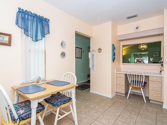 4th image of 37408 Castleberry Dr