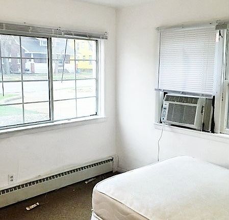3rd image of 1010 S 1st St #16828470